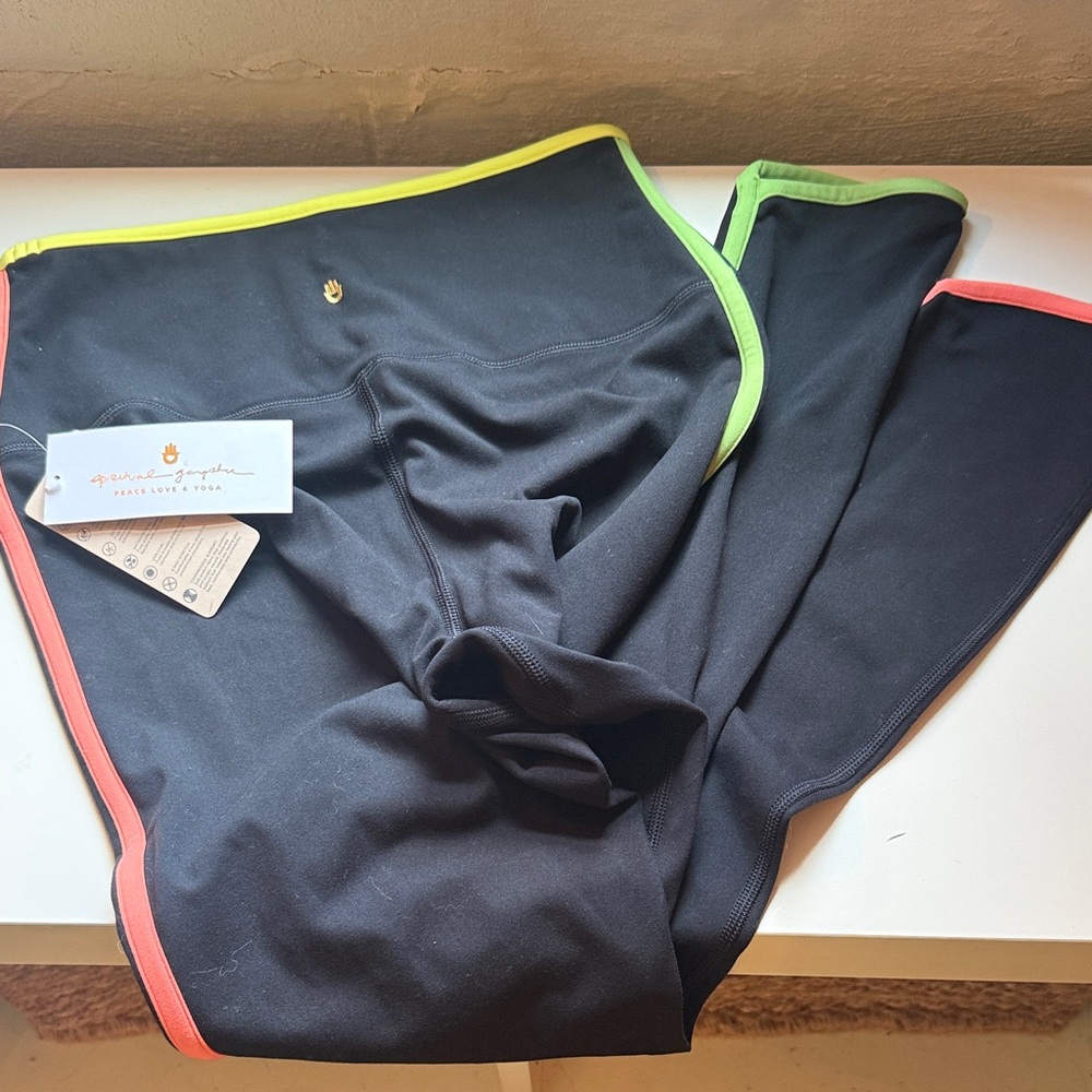Spiritual Ganster Black Active Leggings with Neon Trim